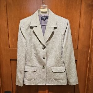 Jones Wear Gray Blazer And Skirt with Tailored Silhouette and Notched Lapels